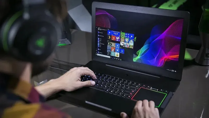 Telefon ve Bilgisayar Fiyatları Uçacak Mı? Panik Başladı!