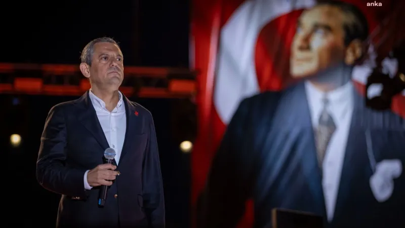 Özgür Özel'den Terörsüz Türkiye Çağrısı! CHP İzmir Mitingi Coştu