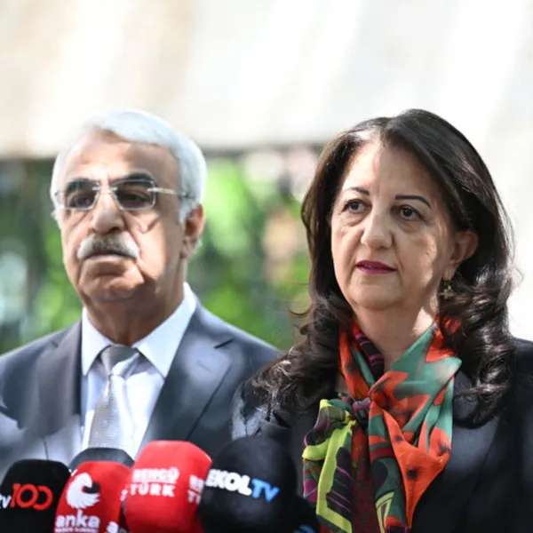 DEM Parti heyeti İmralı Adası'na gitti