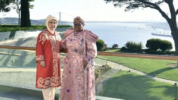 Emine Erdoğan, Esvatini Ana Kraliçesi Ntfombi Tfwala ile görüştü