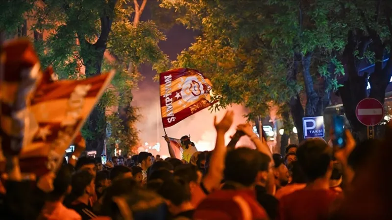 Galatasaray Avrupa Devlerini Solladı! Barcelona Şokta!