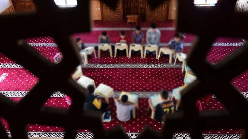 'İnşaatçı imam' skandalı: 300 bin TL’lik Kuran kursu bağışı ortadan kayboldu!