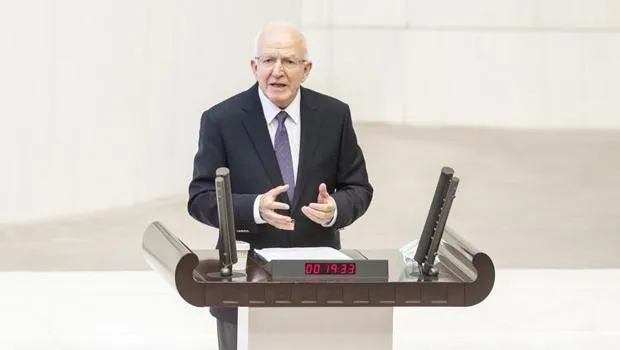 ‘İstanbul Barosu davası usule aykırı’