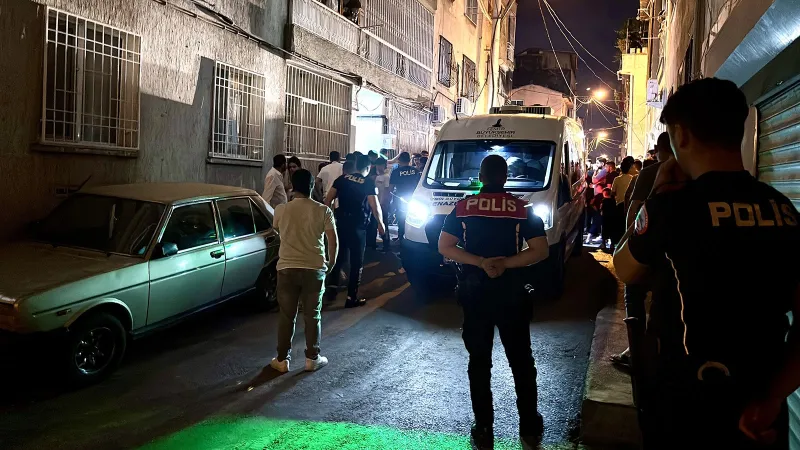 İzmir'de bir kadın tartıştığı kocasını öldürdü