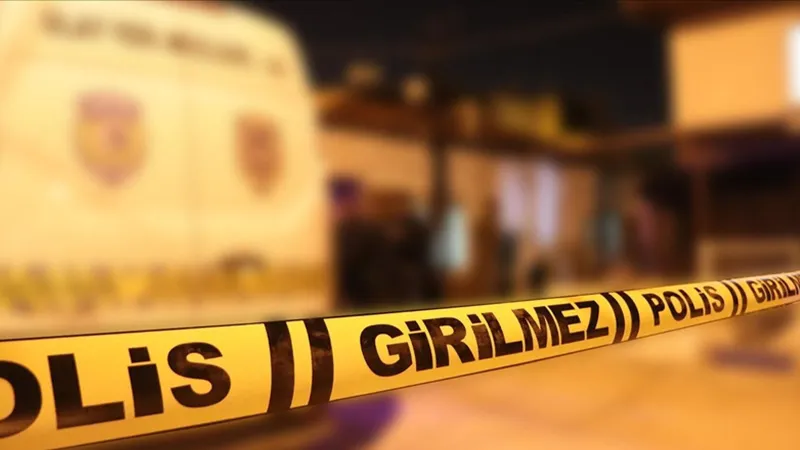 İzmir'de Silahlar Konuştu! Parkta Kanlı Gece: 1 Ölü, 6 Yaralı
