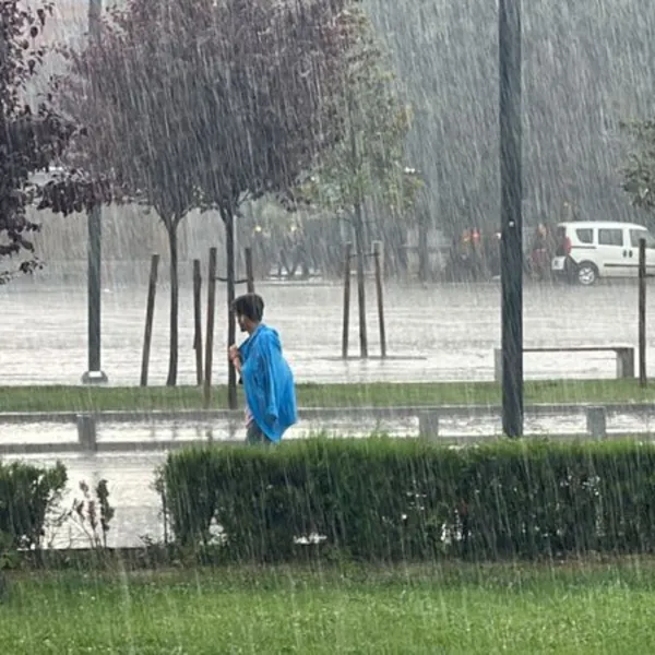 Lodos ve sağanak yağış etkili oldu