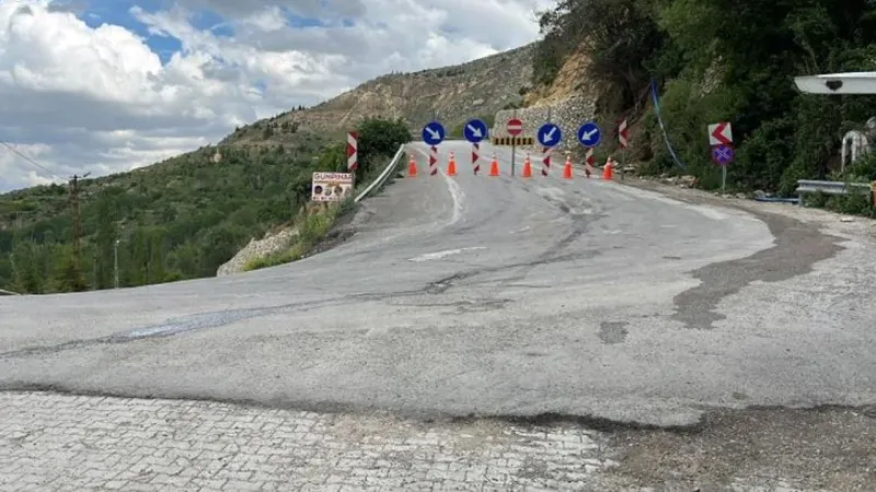 Malatya'da heyelan riski! O yol trafiğe kapatıldı