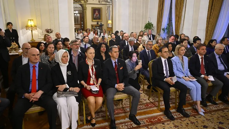 Moskova'da 19 Mayıs Coşkusu! Atatürk Anıldı, Gençlik Bayramı Kutlandı