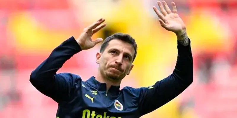 Mert Hakan'ın Ayağı Kesilecek Mi? Fenerbahçe'den Şok Açıklama!