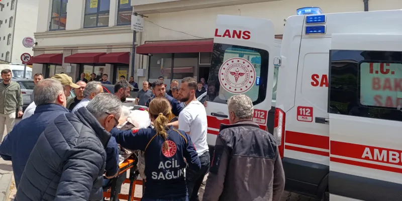 Kahvede Kalbi Duran Adam: O Mesaj Hayatını Kurtardı!