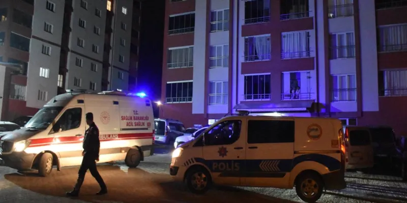 Sivas'ta Korkunç Cinayet: İki Kardeş Evde Ölü Bulundu!