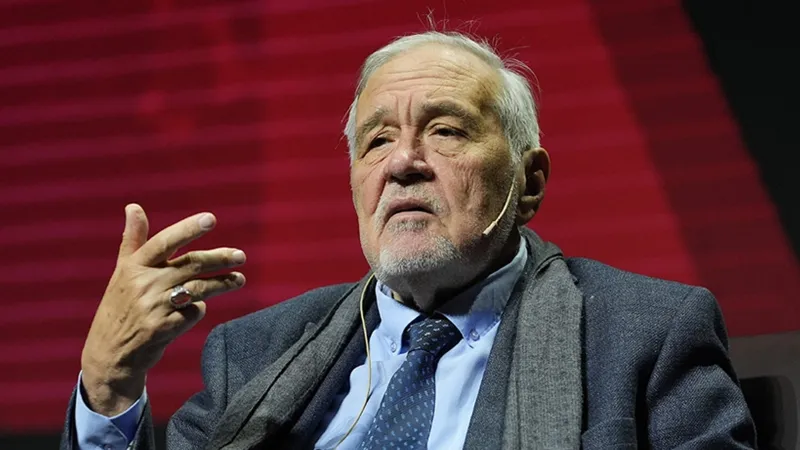 Prof. Dr. İlber Ortaylı kalp krizi geçirdiği iddia edilmişti! Kızından açıklama geldi
