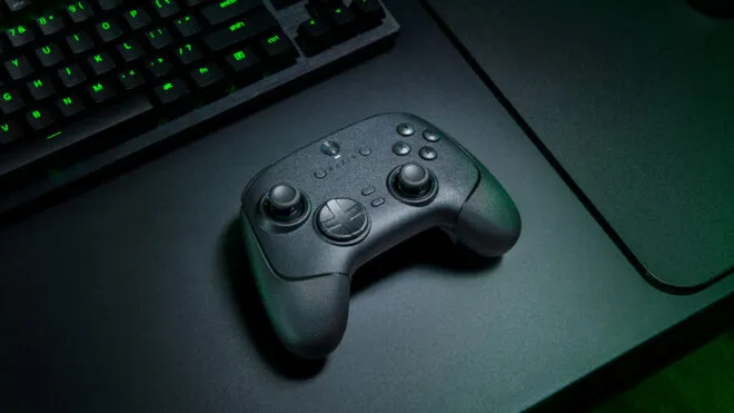 Razer Wolverine V3 Pro 8K PC kontrolcü tanıtıldı