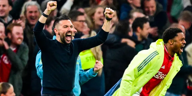 Ajax'ta Şok İstifa! Şampiyonluk Kaçınca Farioli Gitti Mi?