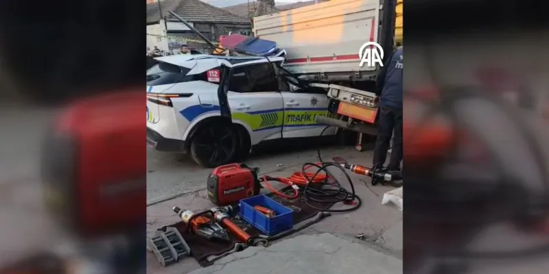 Trafik polisi feci kazada şehit oldu!