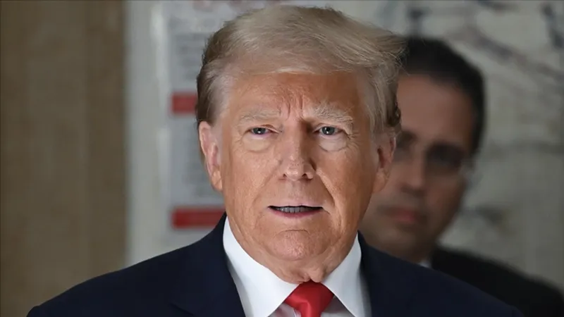 Trump'tan Şok Çağrı: Göçmenlik Yasalarına Uyun, Amerikalı İşçi Alın!
